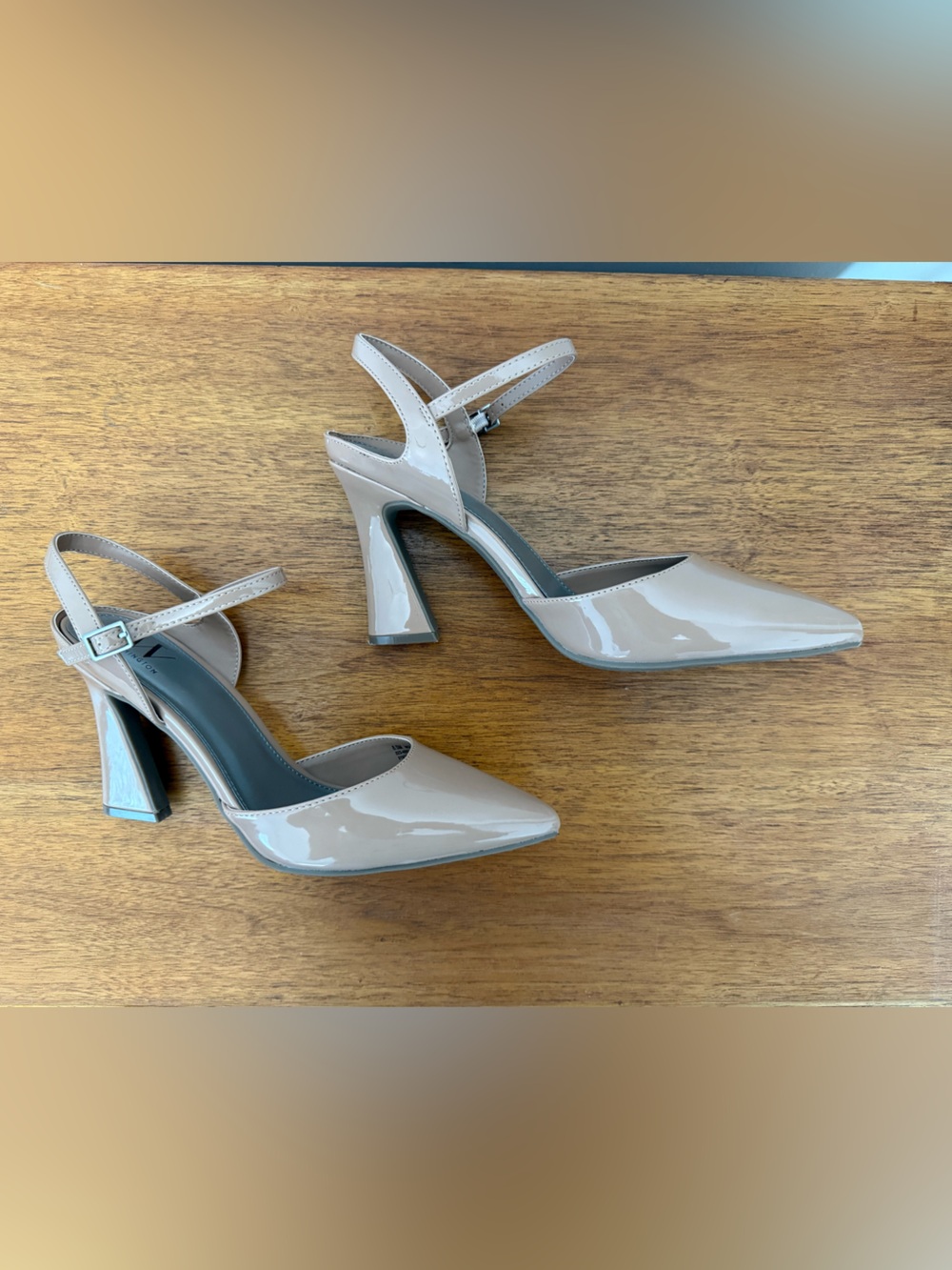 Worthington Camel Patent Pointed Toe Pumps Ankle Strap Heels Size 8.5- Like New